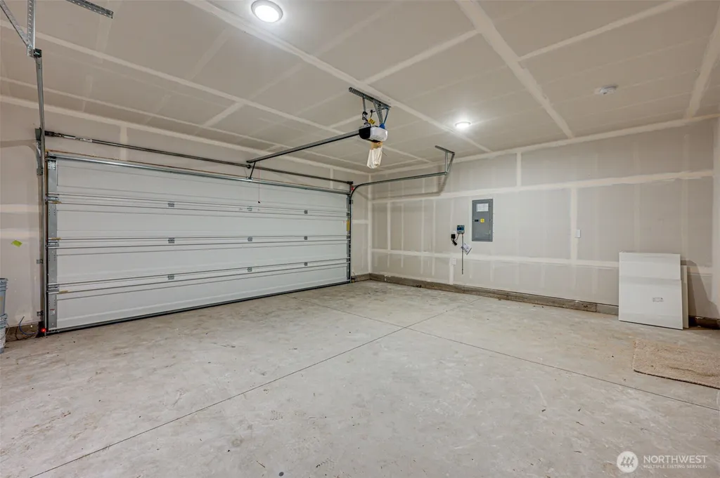 2002 Henderson Way Longview WA 98632