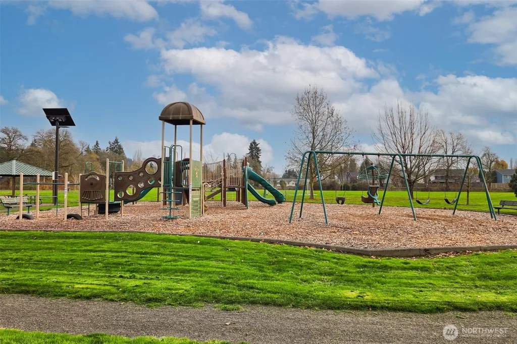 2002 Henderson Way Longview WA 98632