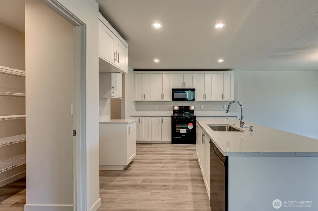2002 Henderson Way Longview WA 98632
