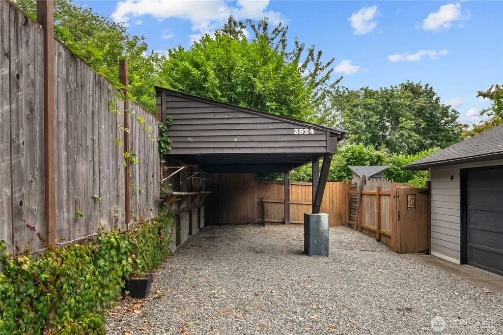 3924 S Pilgrim Street Seattle WA 98118