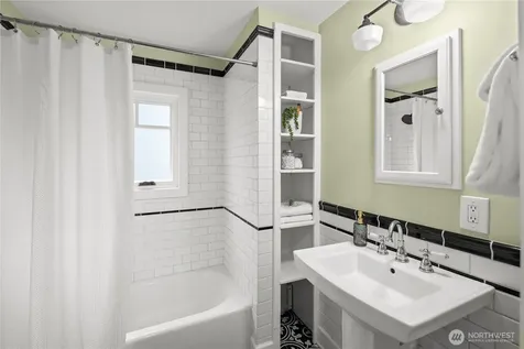 3924 S Pilgrim Street Seattle WA 98118