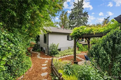 3924 S Pilgrim Street Seattle WA 98118