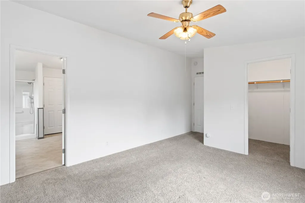 600 NE Saturn Lane Bremerton WA 98311