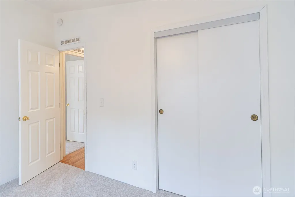 600 NE Saturn Lane Bremerton WA 98311