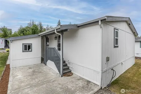 600 NE Saturn Lane Bremerton WA 98311