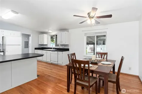 600 NE Saturn Lane Bremerton WA 98311