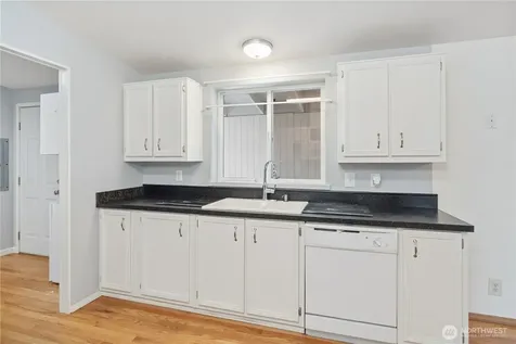 600 NE Saturn Lane Bremerton WA 98311
