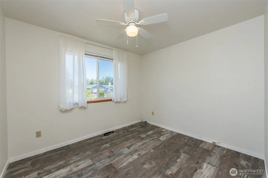 20 Elizabeth Lane Sequim WA 98382