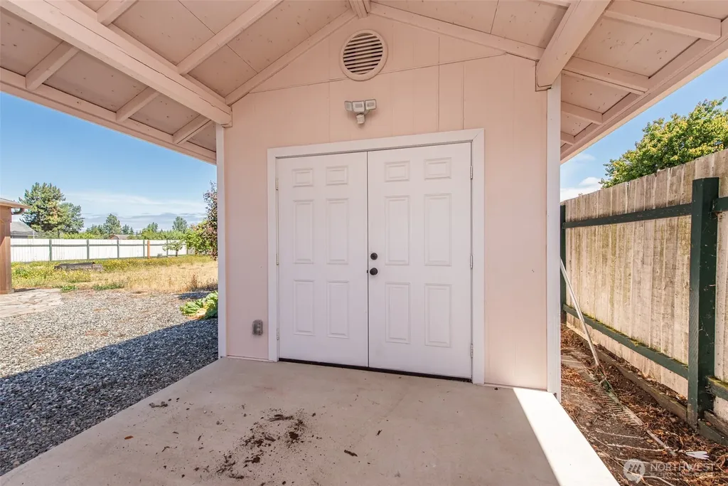 20 Elizabeth Lane Sequim WA 98382