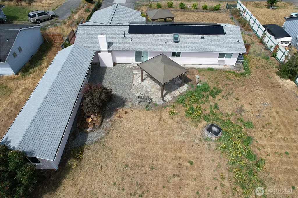 20 Elizabeth Lane Sequim WA 98382