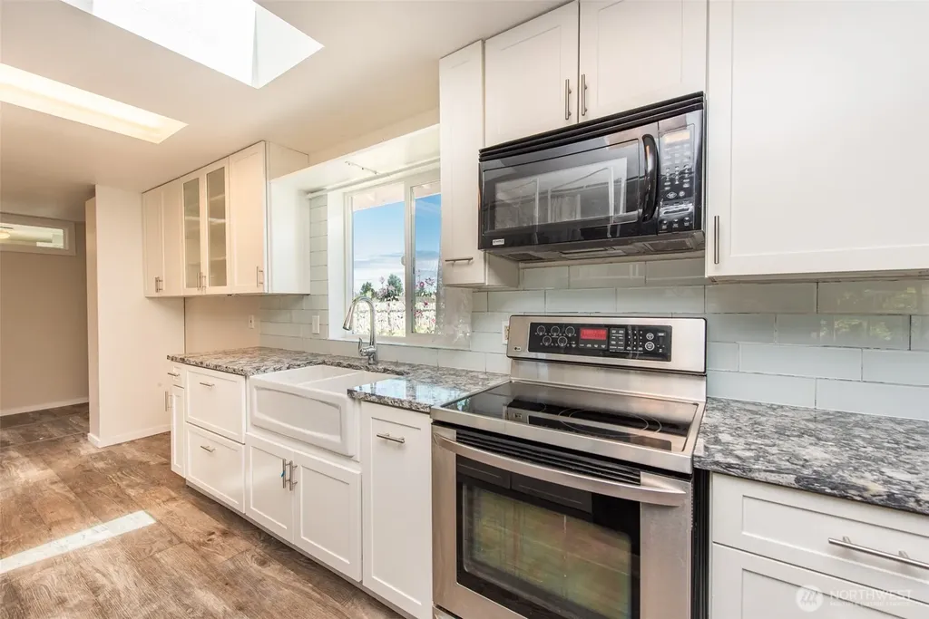 20 Elizabeth Lane Sequim WA 98382