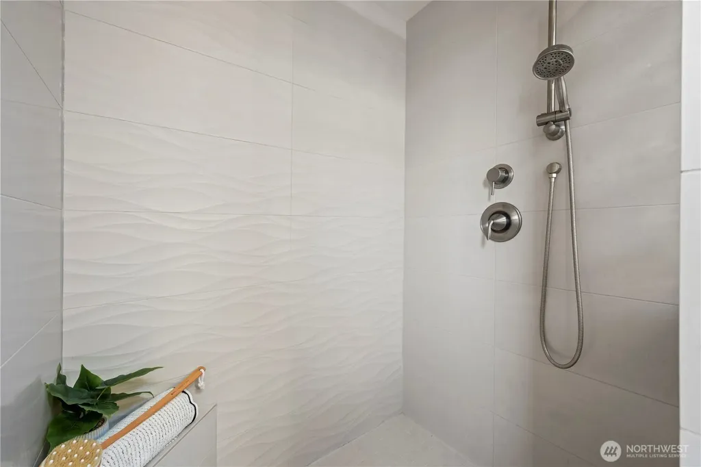 4127 146th Place SE Snohomish WA 98296