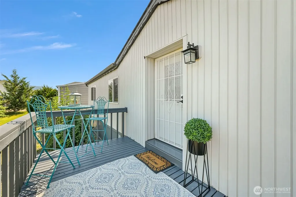 219 Mitchell Street Sumas WA 98295