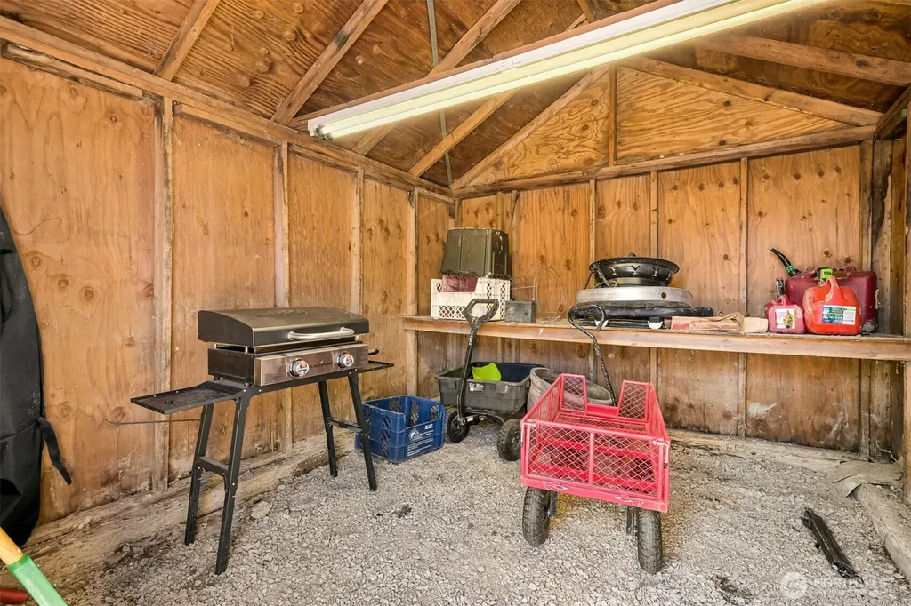 219 Mitchell Street Sumas WA 98295