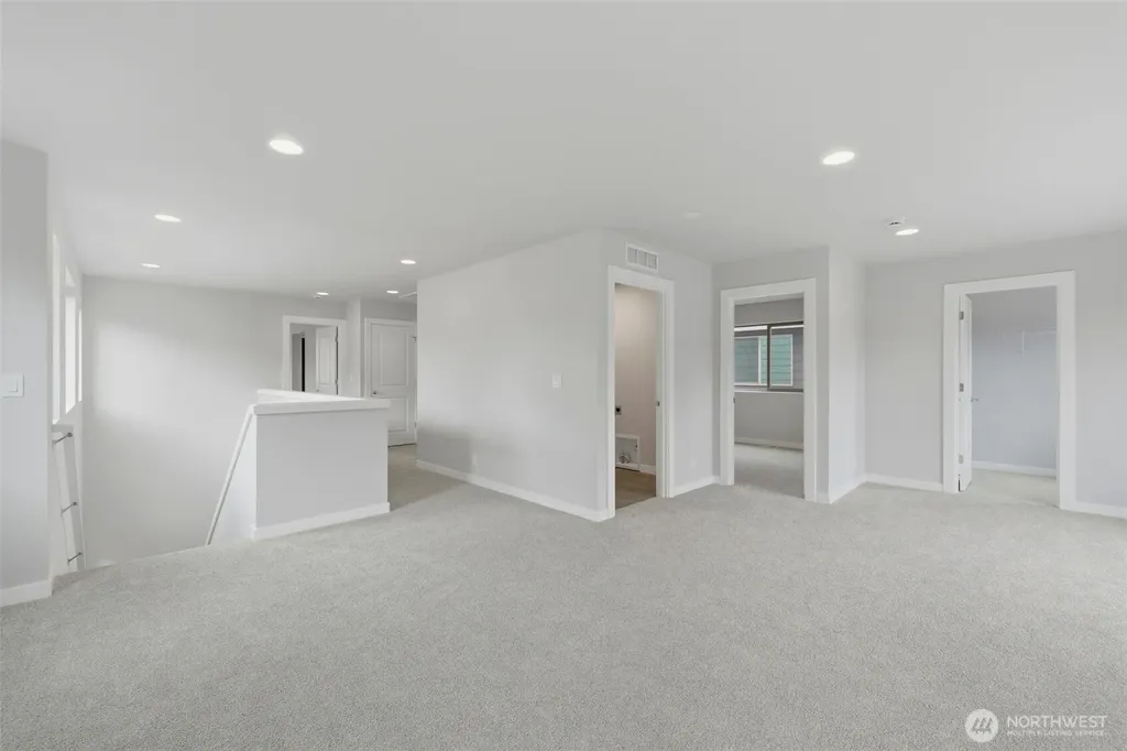 12502 SE 256th Place Kent WA 98030
