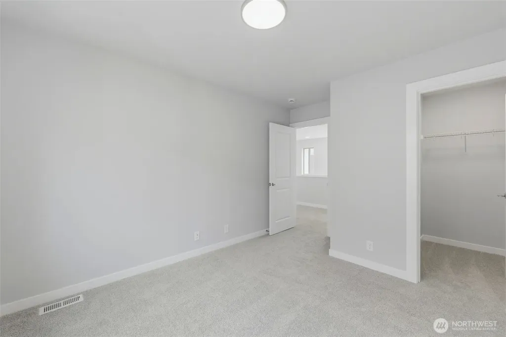 12502 SE 256th Place Kent WA 98030