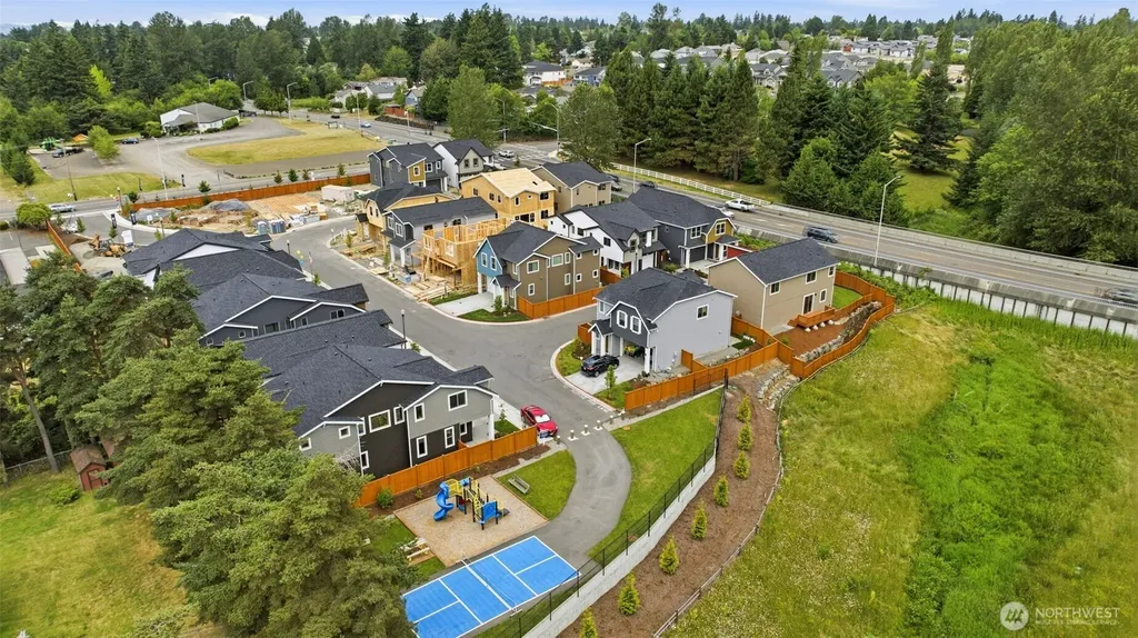 12502 SE 256th Place Kent WA 98030