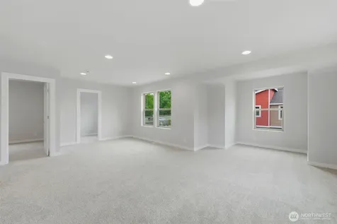 12502 SE 256th Place Kent WA 98030