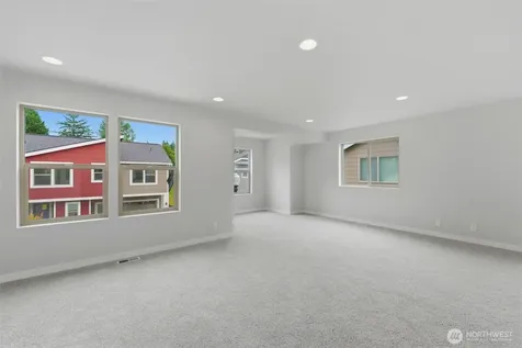 12502 SE 256th Place Kent WA 98030
