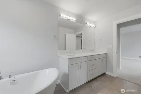 12502 SE 256th Place Kent WA 98030