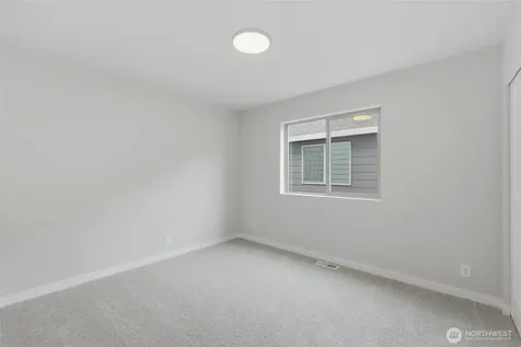 12502 SE 256th Place Kent WA 98030