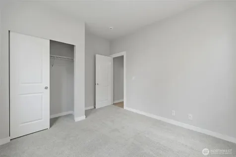 12502 SE 256th Place Kent WA 98030