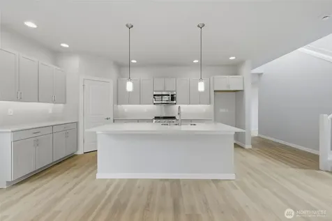 12502 SE 256th Place Kent WA 98030