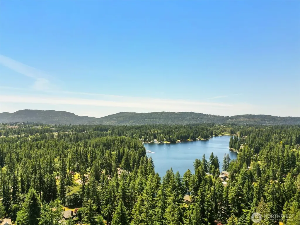 22783 SE 18th Street Sammamish WA 98075