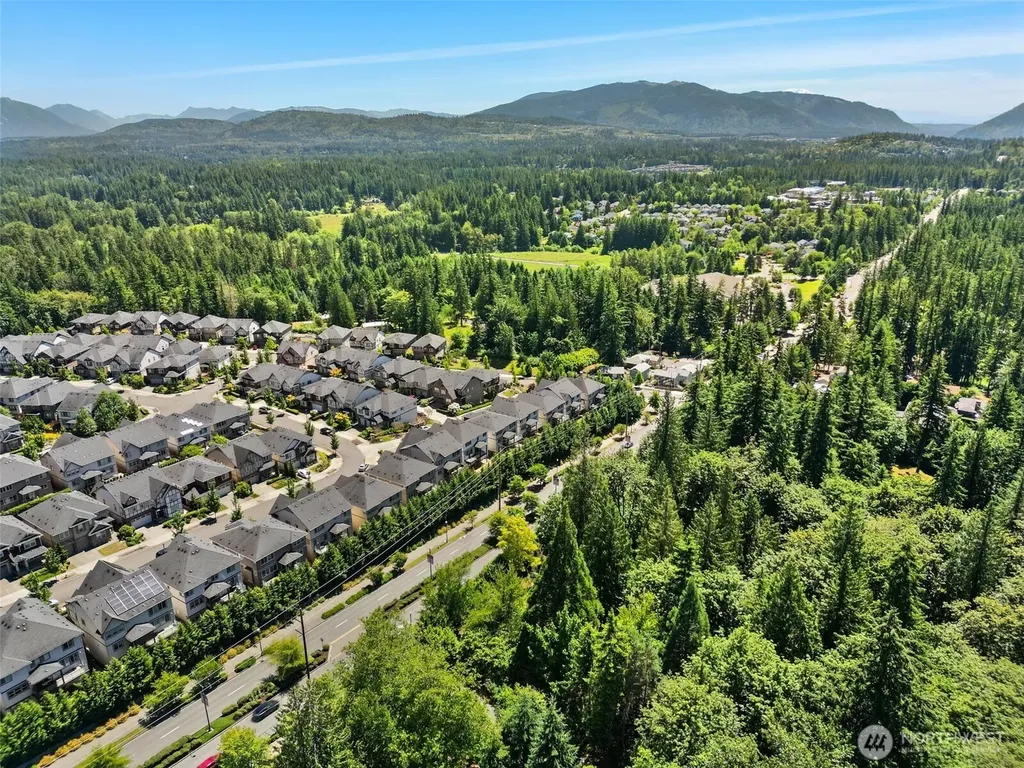 22783 SE 18th Street Sammamish WA 98075