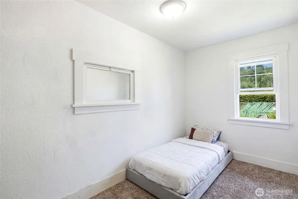 709 Celery Avenue Algona WA 98001