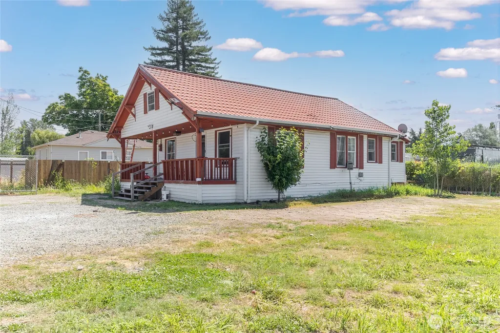 709 Celery Avenue Algona WA 98001