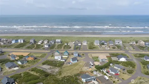 1242 Catalina Court SW Ocean Shores WA 98569