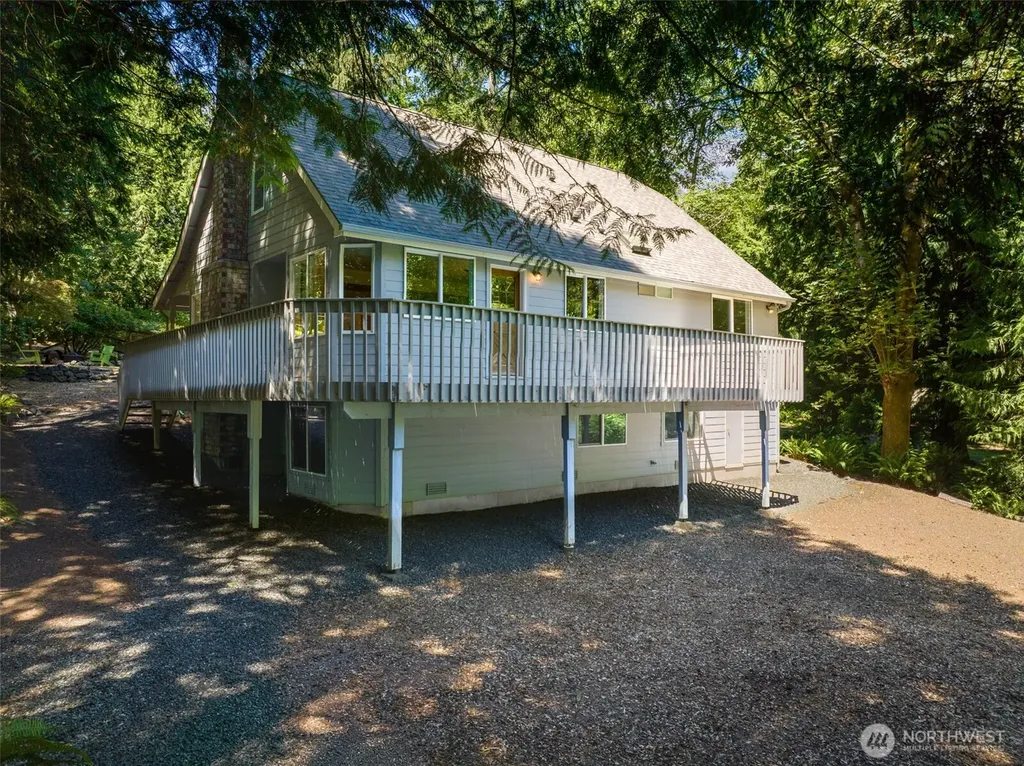 10095 NE Knight Road Bainbridge Island WA 98110