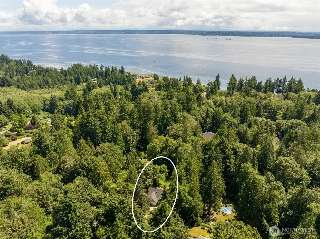 10095 NE Knight Road Bainbridge Island WA 98110