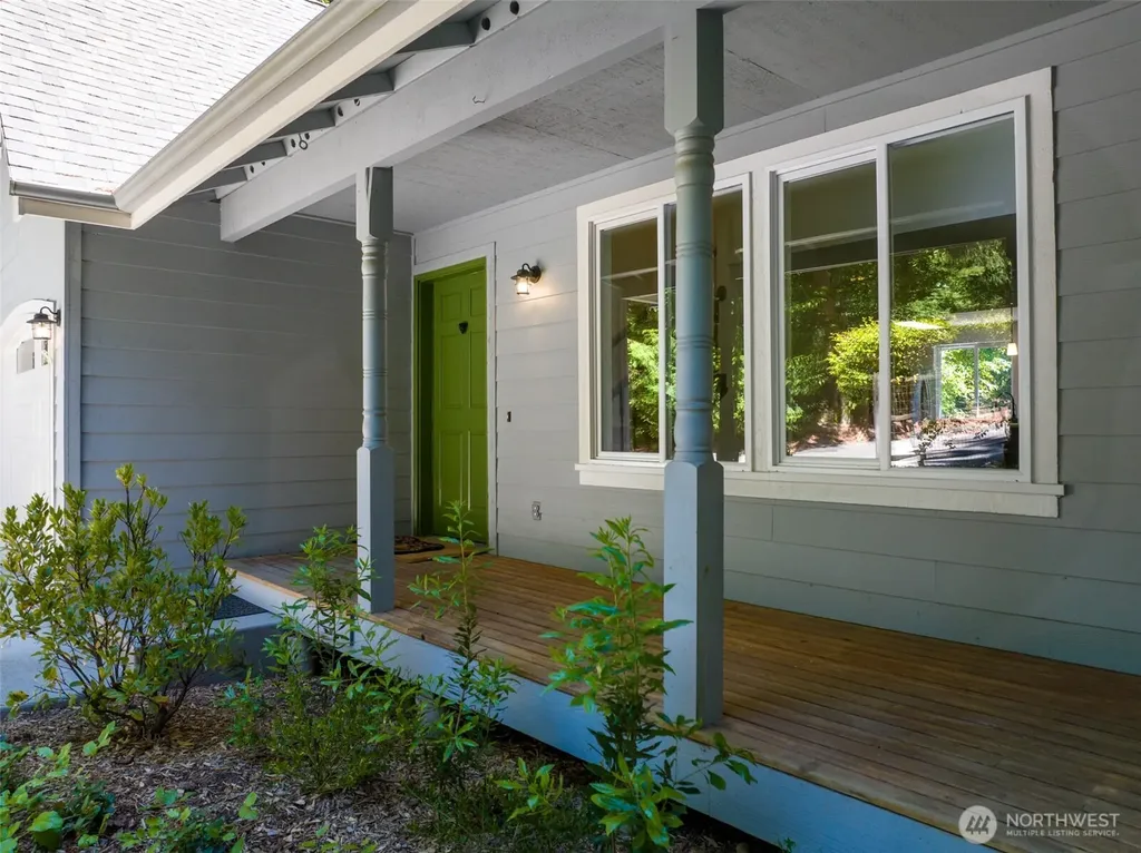 10095 NE Knight Road Bainbridge Island WA 98110