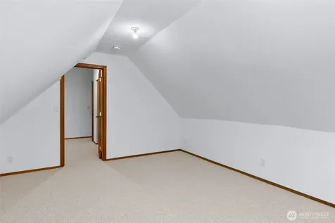 10095 NE Knight Road Bainbridge Island WA 98110