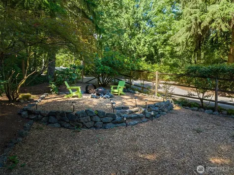 10095 NE Knight Road Bainbridge Island WA 98110