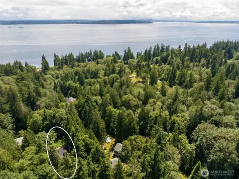 10095 NE Knight Road Bainbridge Island WA 98110