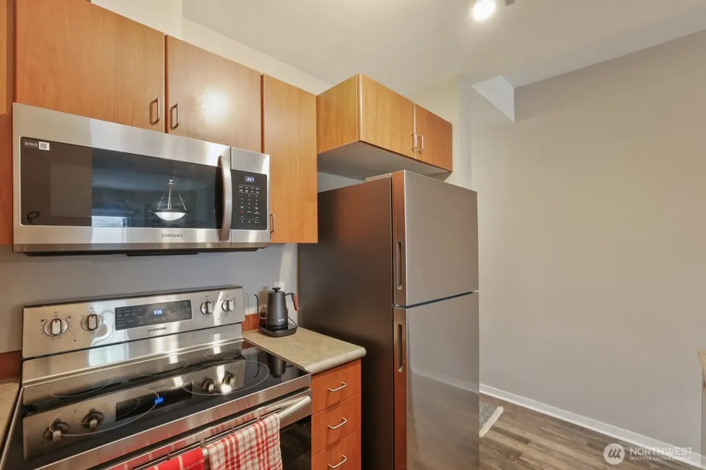 8745 Greenwood Avenue N Seattle WA 98103