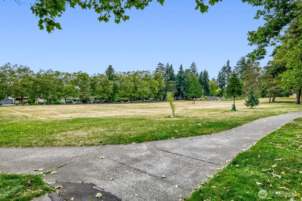 8745 Greenwood Avenue N Seattle WA 98103