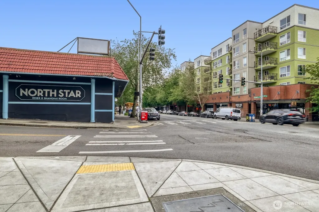 8745 Greenwood Avenue N Seattle WA 98103