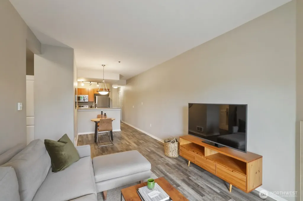 8745 Greenwood Avenue N Seattle WA 98103
