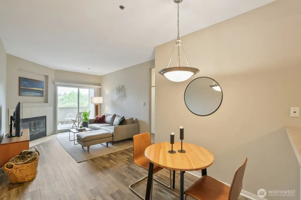 8745 Greenwood Avenue N Seattle WA 98103