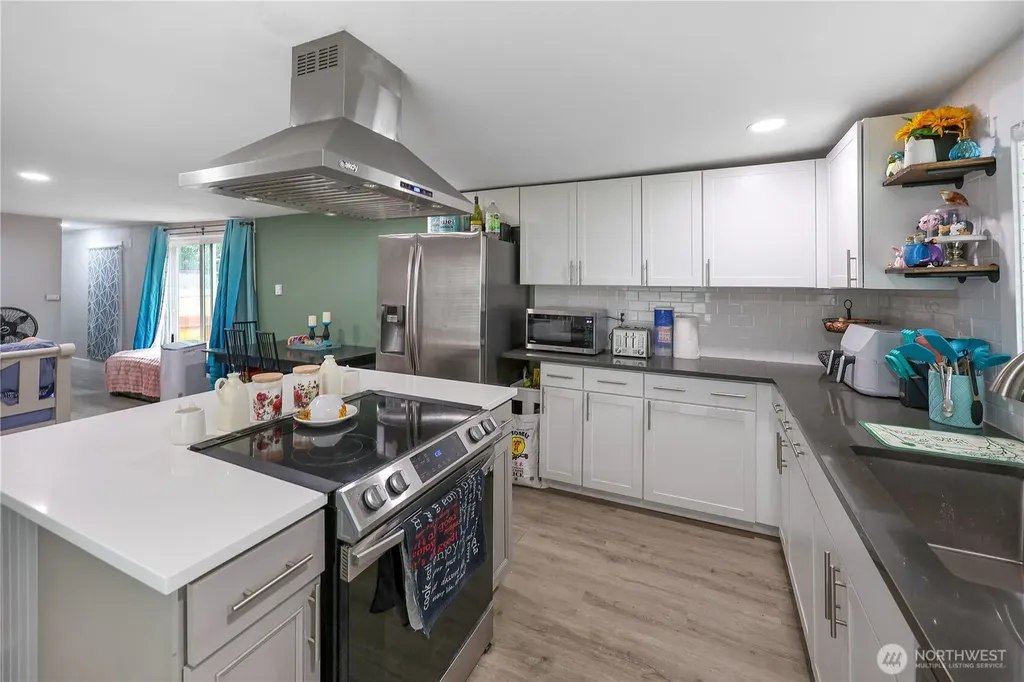 9111 66th Avenue NW Gig Harbor WA 98332
