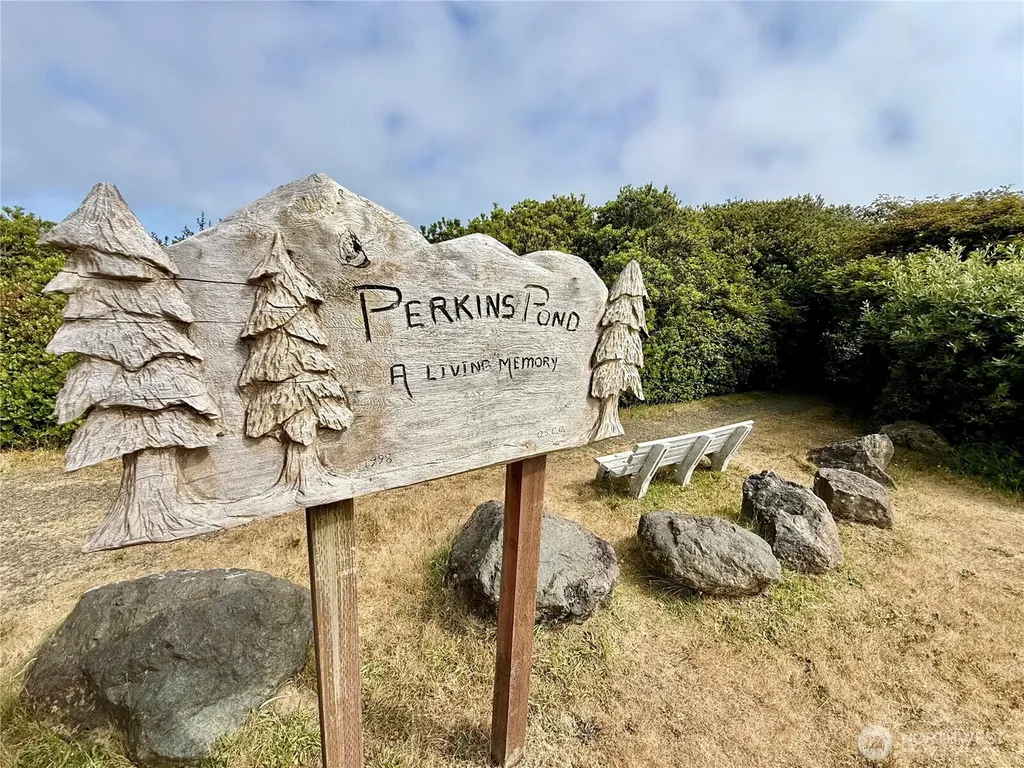 887 Texmar Avenue SW Ocean Shores WA 98569