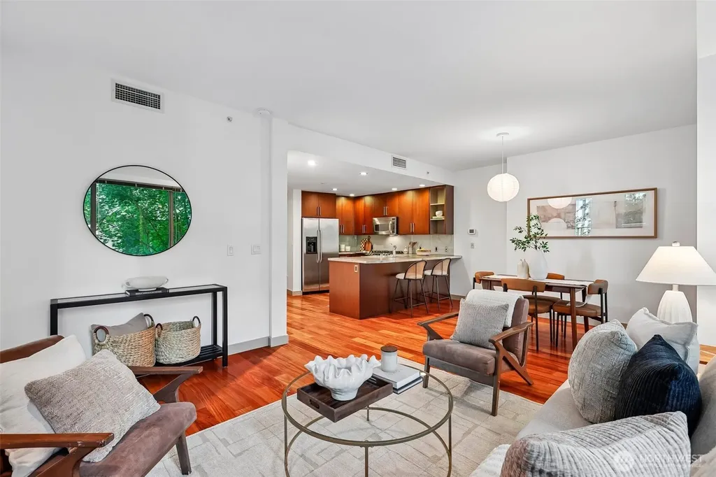 910 Lenora Street Seattle WA 98121