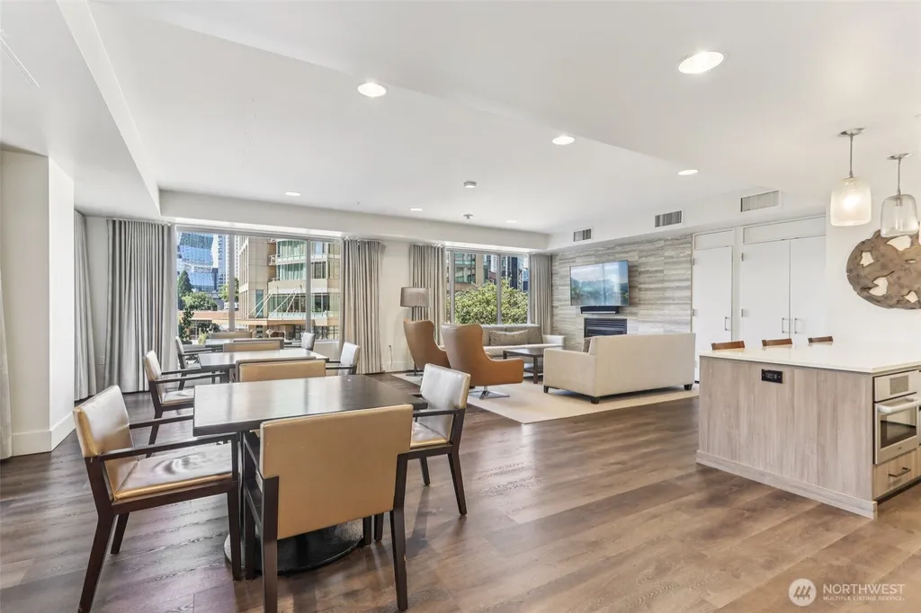 910 Lenora Street Seattle WA 98121