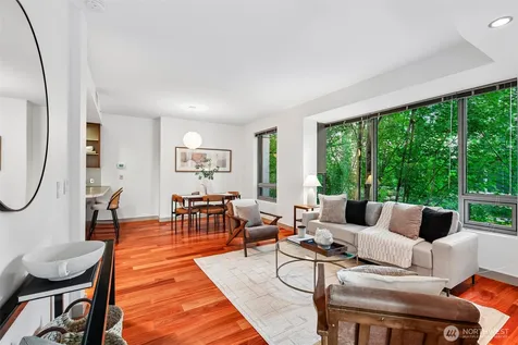 910 Lenora Street Seattle WA 98121