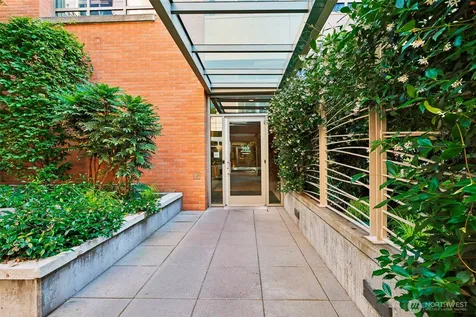910 Lenora Street Seattle WA 98121
