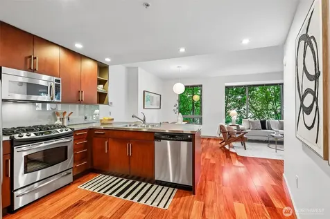 910 Lenora Street Seattle WA 98121